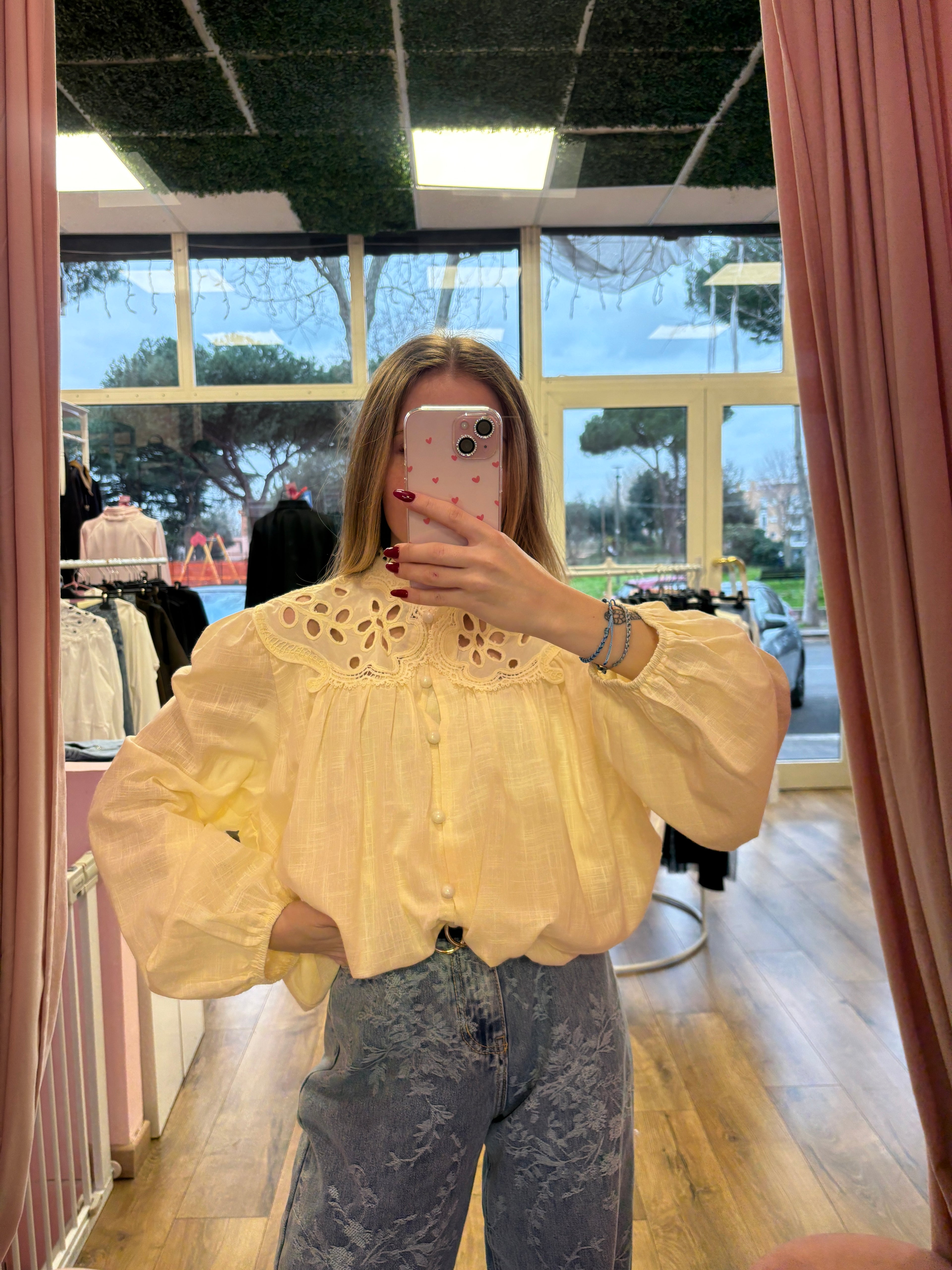 Camicia ricamo