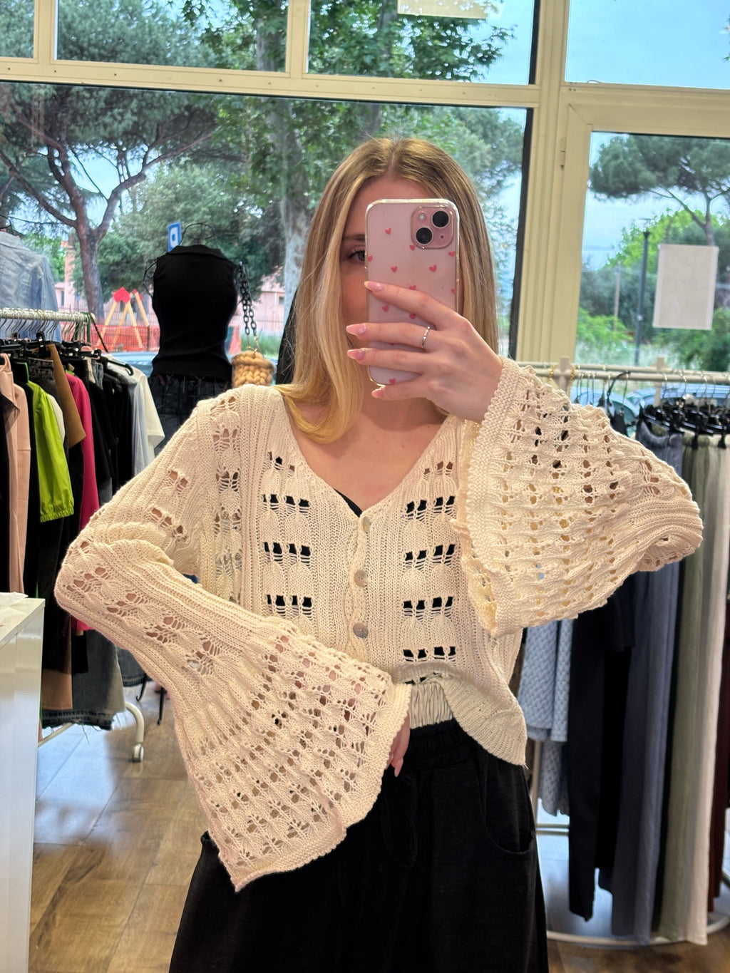 Cardigan viral